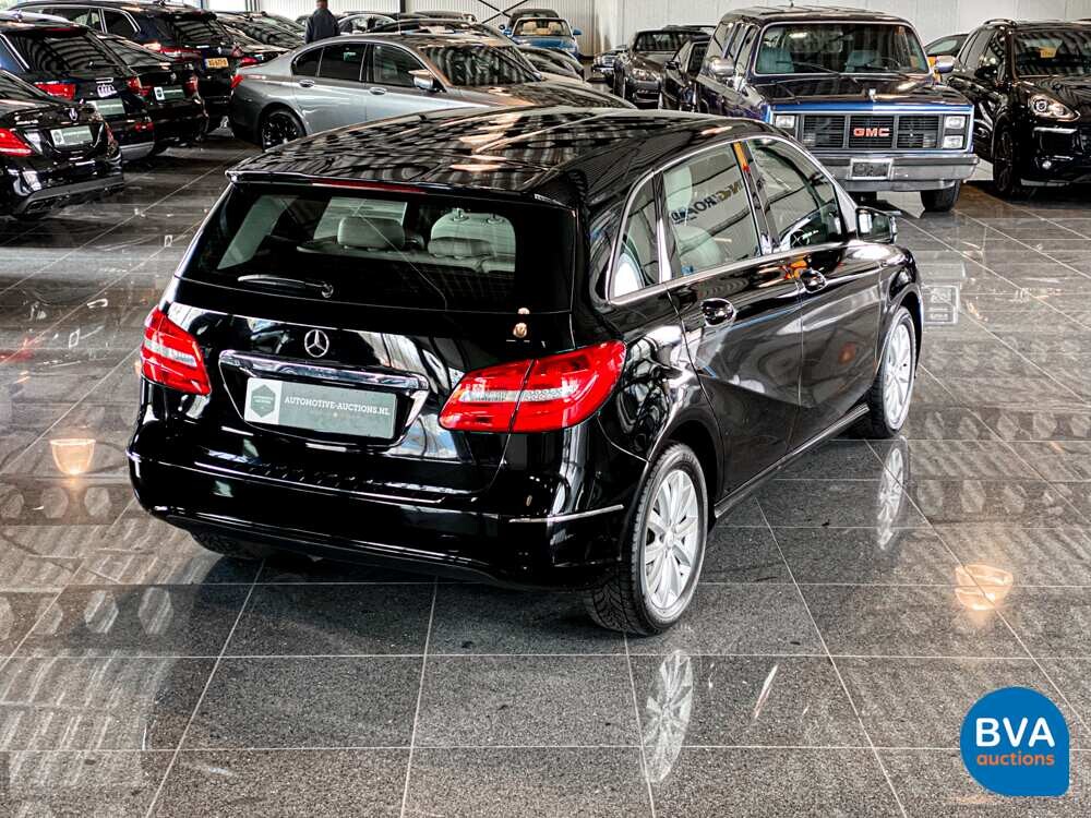 Mercedes-Benz B180 Sports Tourer 122hp 2013.