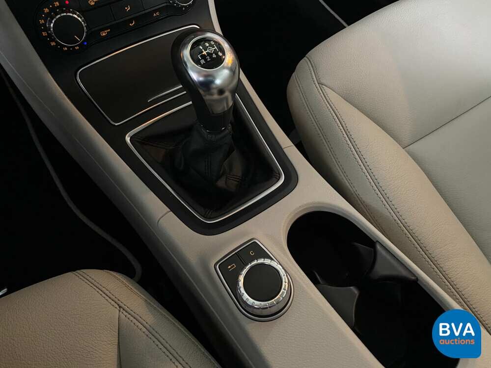 Mercedes-Benz B180 Sports Tourer 122hp 2013.