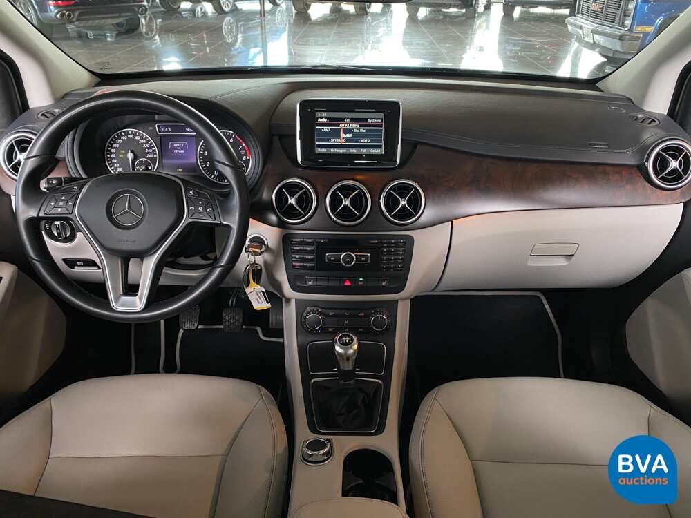 Mercedes-Benz B180 Sports Tourer 122hp 2013.