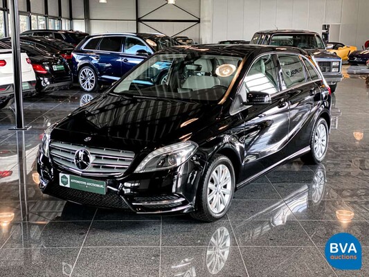 Mercedes-Benz B180 Sports Tourer 122hp 2013.