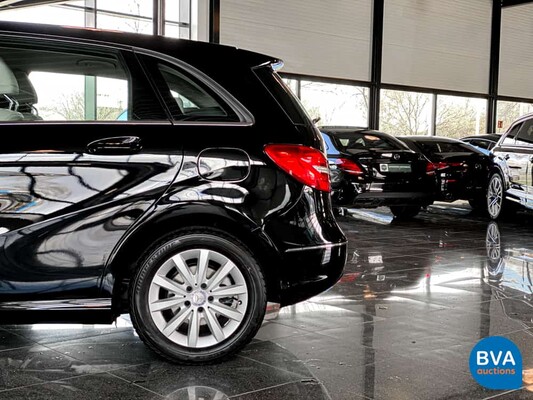 Mercedes-Benz B180 Sports Tourer 122hp 2013.