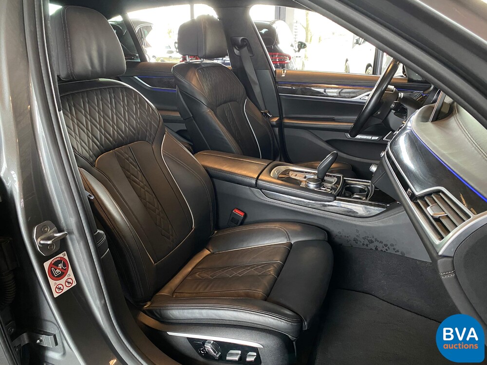 BMW 730d 7-series M-Sport 265hp 2016 High-Executive Shadow-Line, KT-731-L.