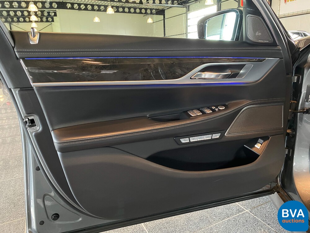 BMW 730d 7-series M-Sport 265hp 2016 High-Executive Shadow-Line, KT-731-L.