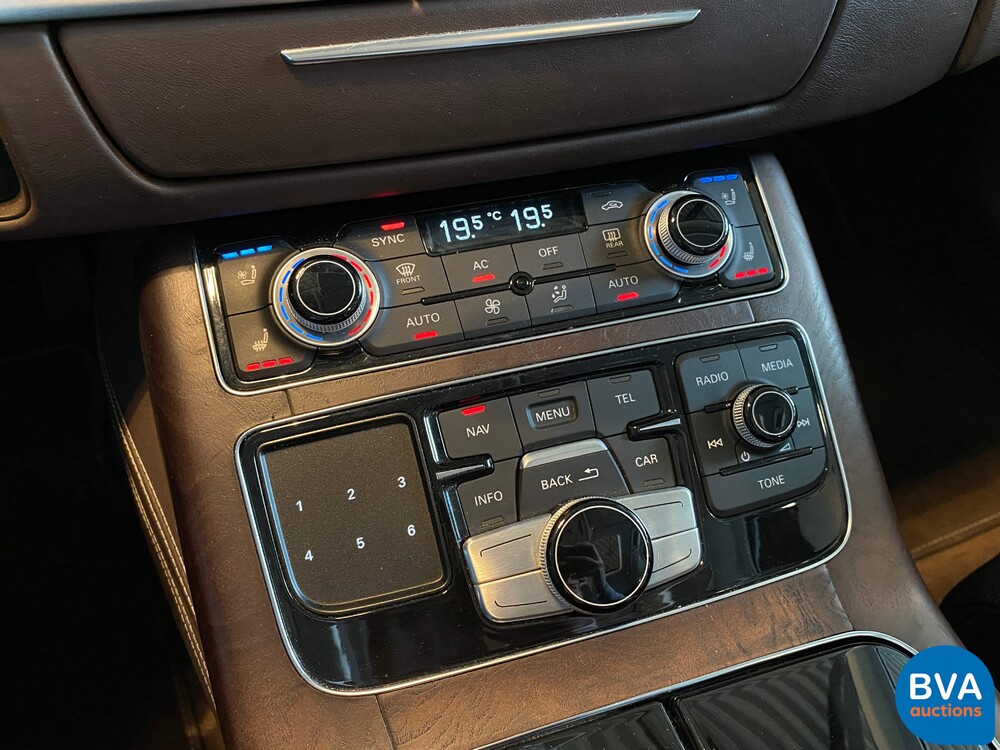 Audi A8 4.2 FSI Quattro Pro Line + 371hp 2010, 24-XBG-5.