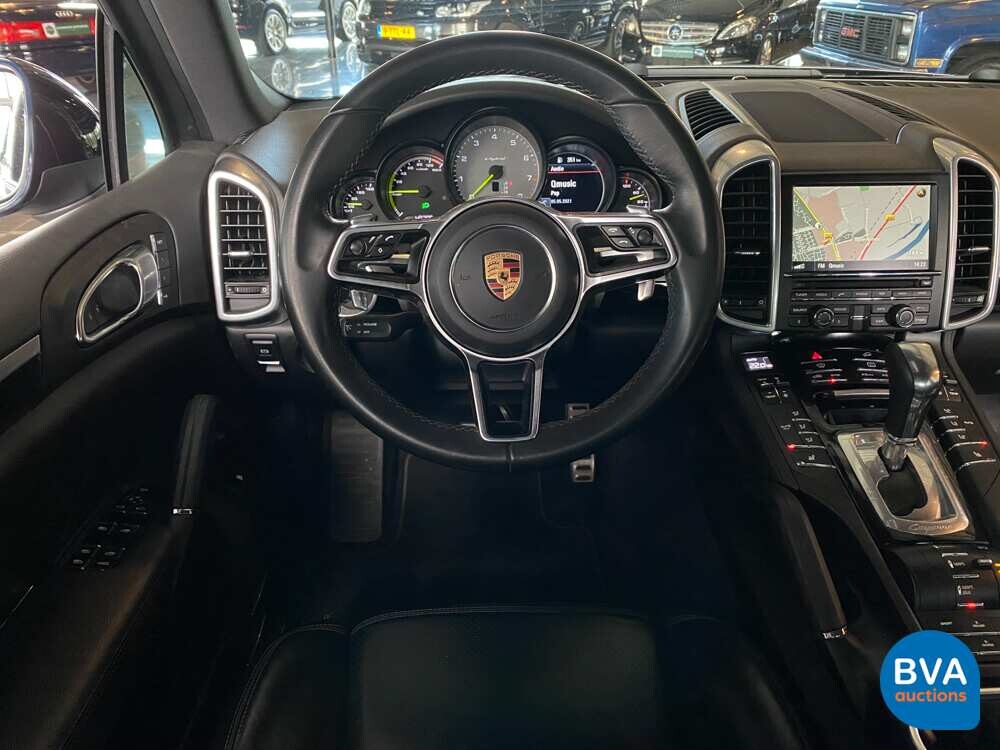 Porsche Cayenne 3.0 S E-Hybrid 416hp 2015 Facelift -Original NL-, HF-348-Z.