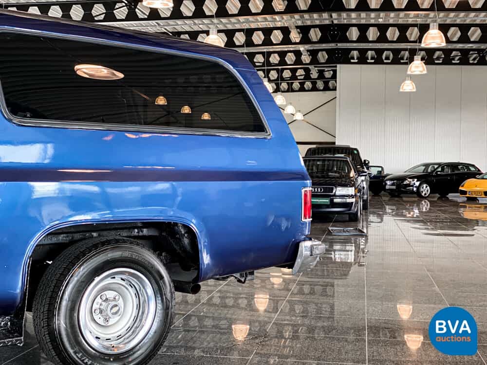 G.M.C. Sierra Suburban 1985.