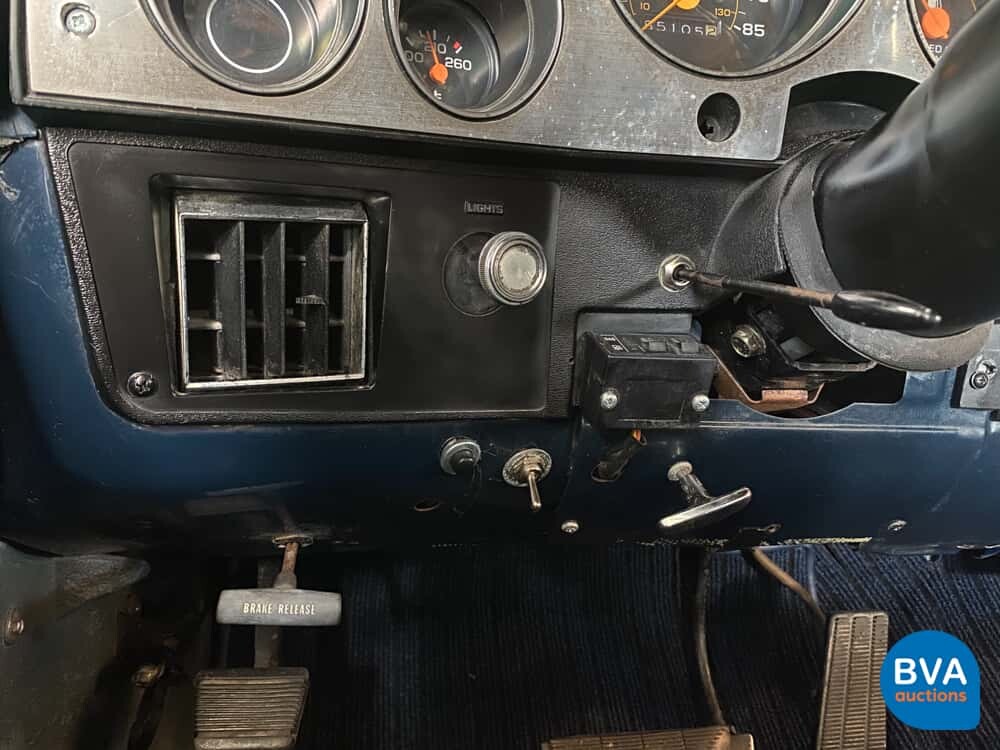 G.M.C. Sierra Suburban 1985.