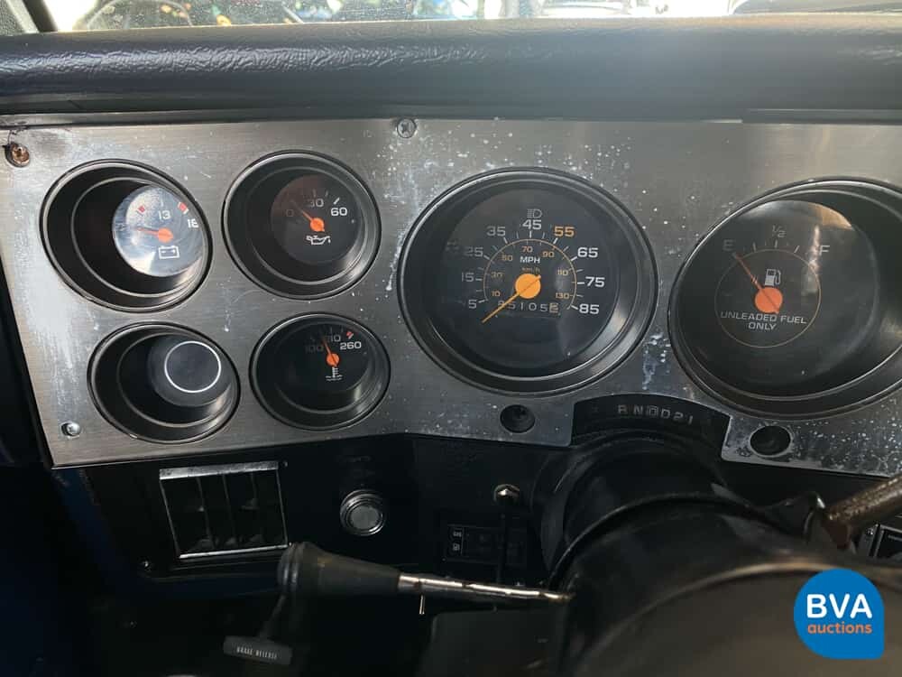 G.M.C. Sierra Suburban 1985.