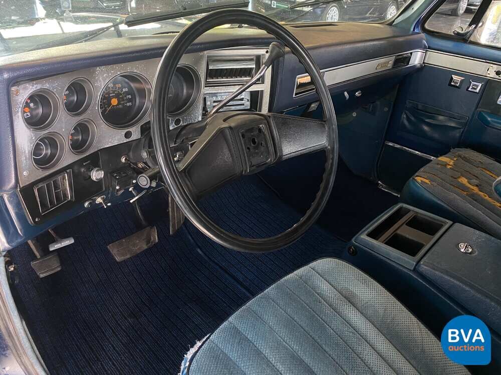 G.M.C. Sierra Suburban 1985.