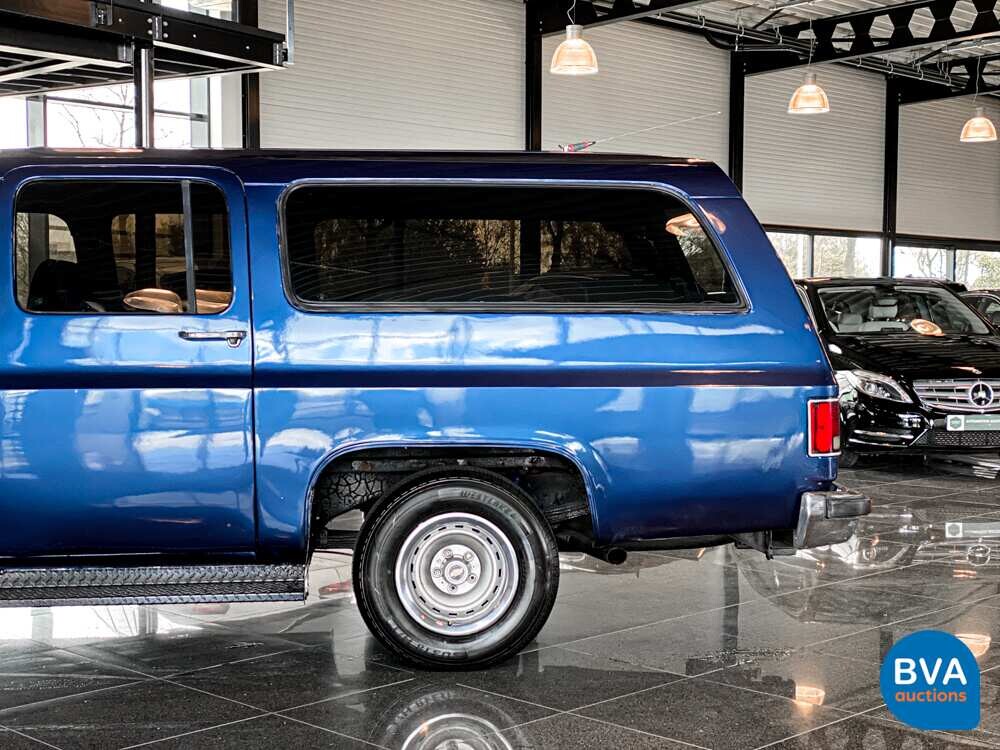 G.M.C. Sierra Suburban 1985.