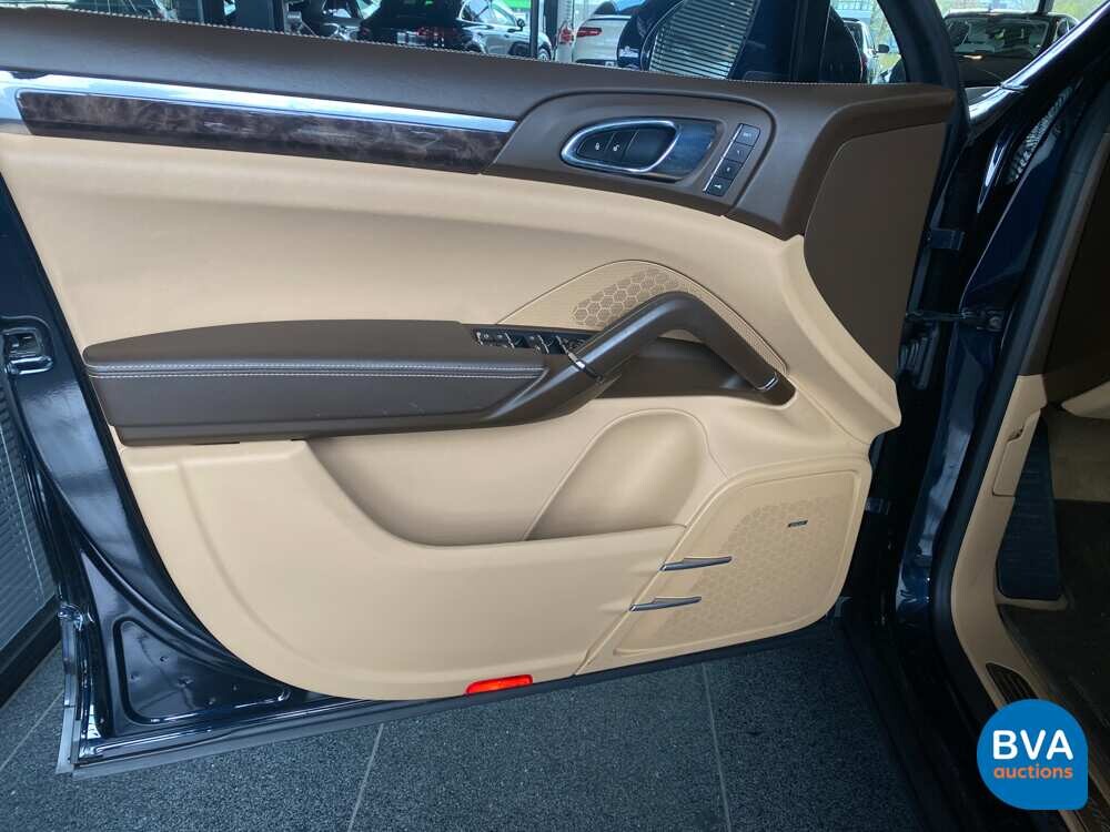 Porsche Cayenne S 3.0 D 261HP MY 2016 FACELIFT -Original NL, GG-730-B.