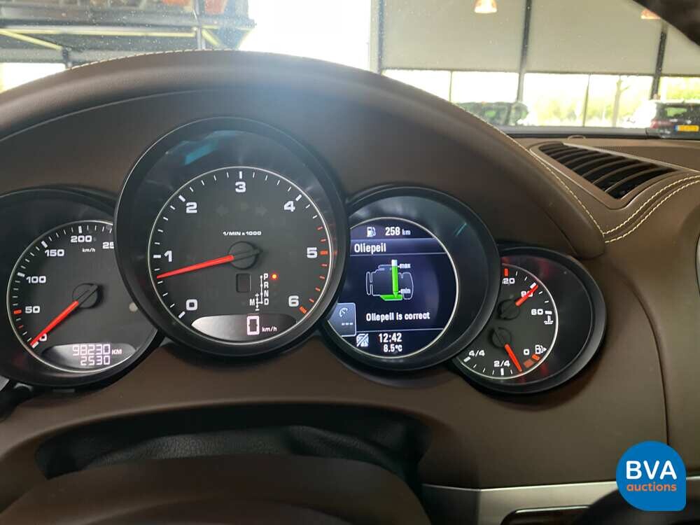 Porsche Cayenne S 3.0 D 261HP MY 2016 FACELIFT -Original NL, GG-730-B.