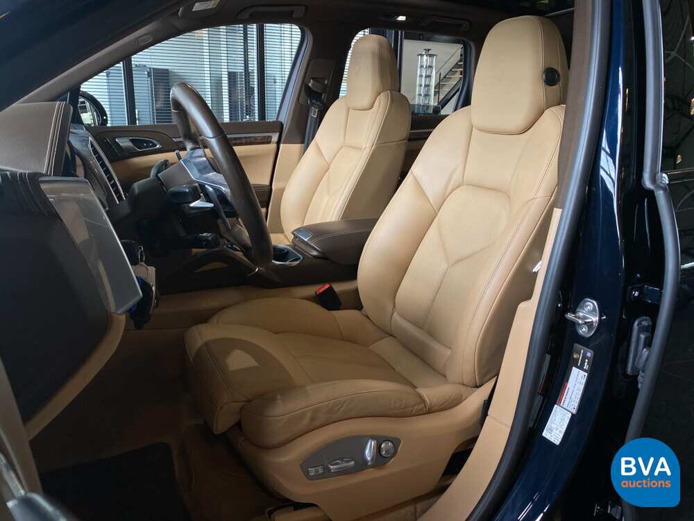 Porsche Cayenne S 3.0 D 261HP MY 2016 FACELIFT -Original NL, GG-730-B.