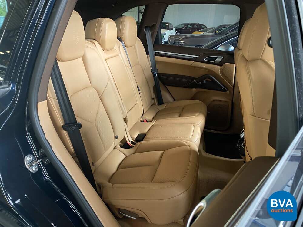 Porsche Cayenne S 3.0 D 261HP MY 2016 FACELIFT -Original NL, GG-730-B.