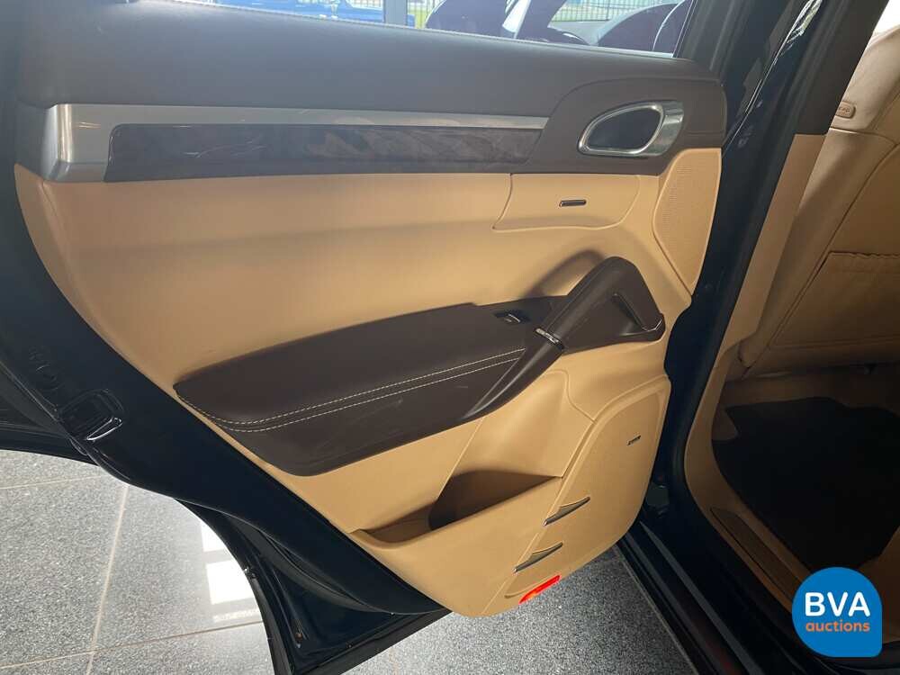 Porsche Cayenne S 3.0 D 261HP MY 2016 FACELIFT -Original NL, GG-730-B.