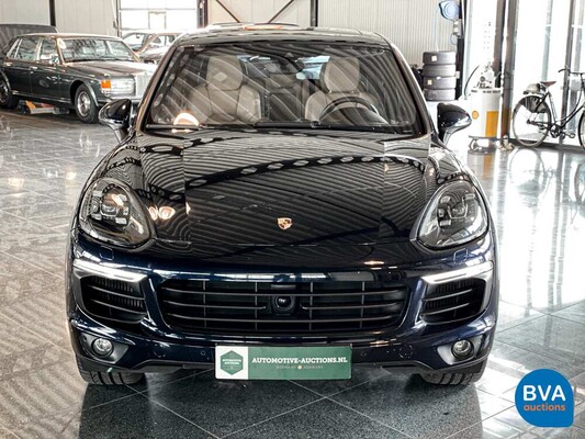 Porsche Cayenne S 3.0 D 261HP MY 2016 FACELIFT -Original NL, GG-730-B.