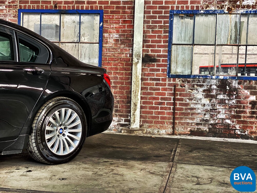 BMW 760Li High Security VR7 V12 F03 2011.
