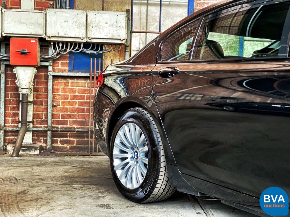 BMW 760Li High Security VR7 V12 F03 2011.