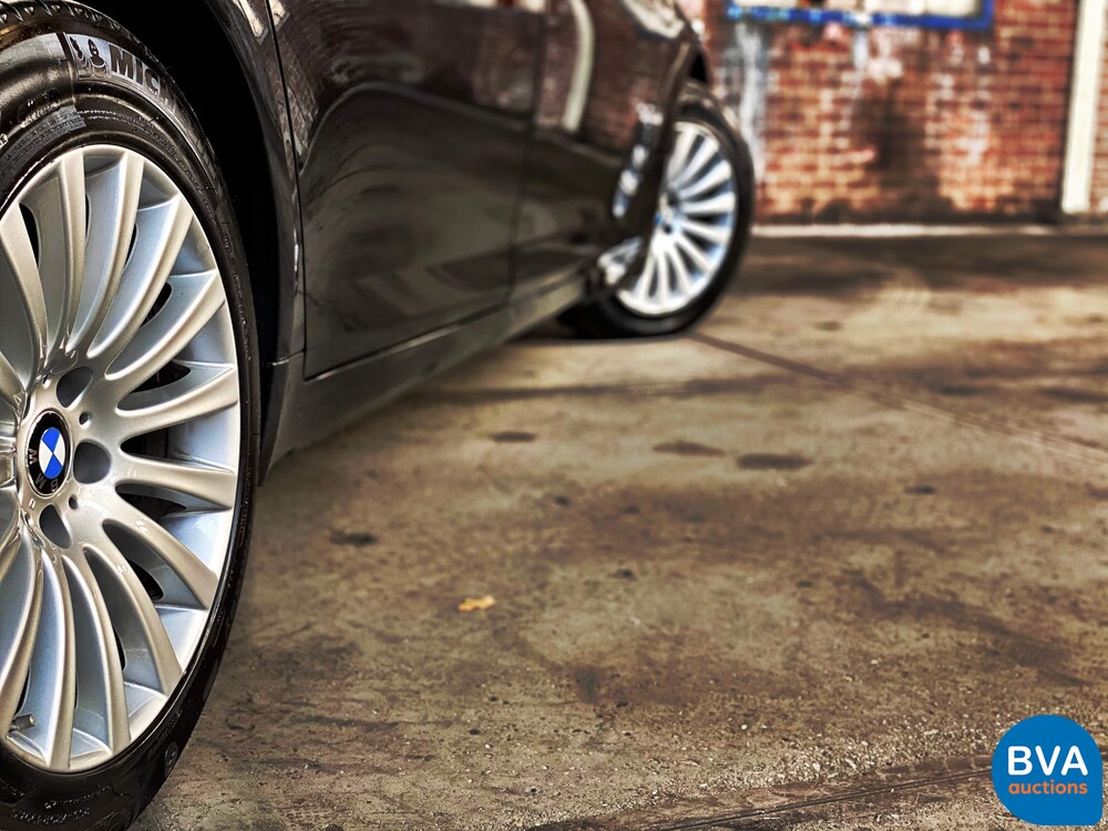 BMW 760Li High Security VR7 V12 F03 2011.