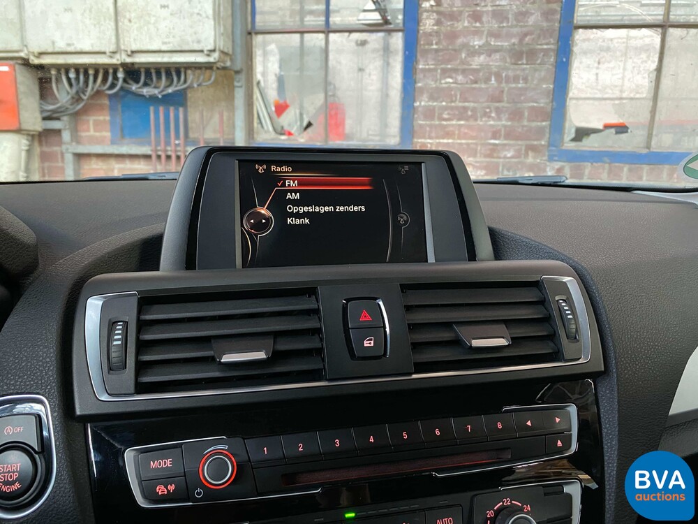 BMW 1-Serie 118i 136hp 5-Drs. 2017, K-869-TJ.