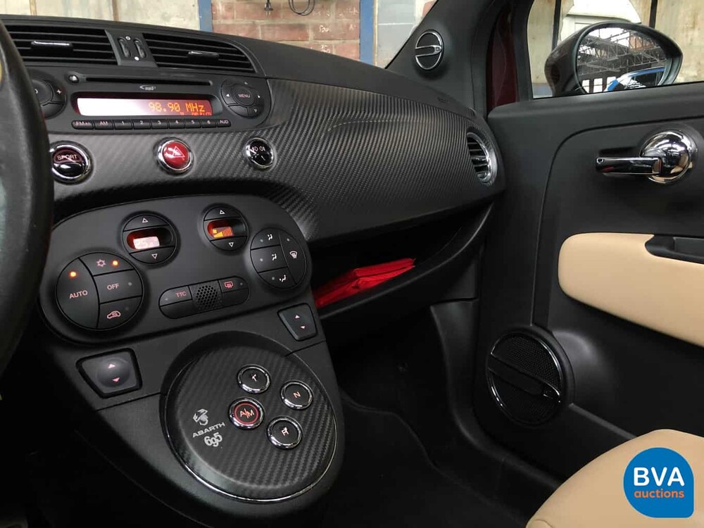 Fiat 500 C 1.4 Abarth 695 Edizione Maserati 180hp 2012, 62-ZTS-2.