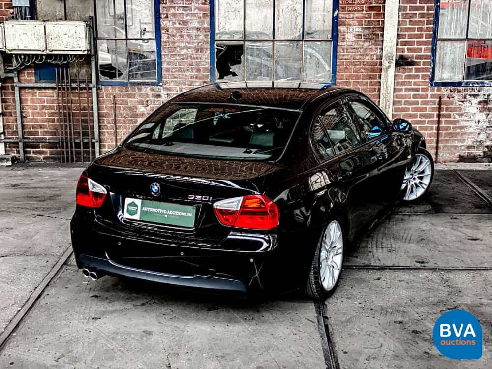 BMW 330i M-Sport Sedan Manual transmission! 272hp 3-Series 2007, H-034-JZ.