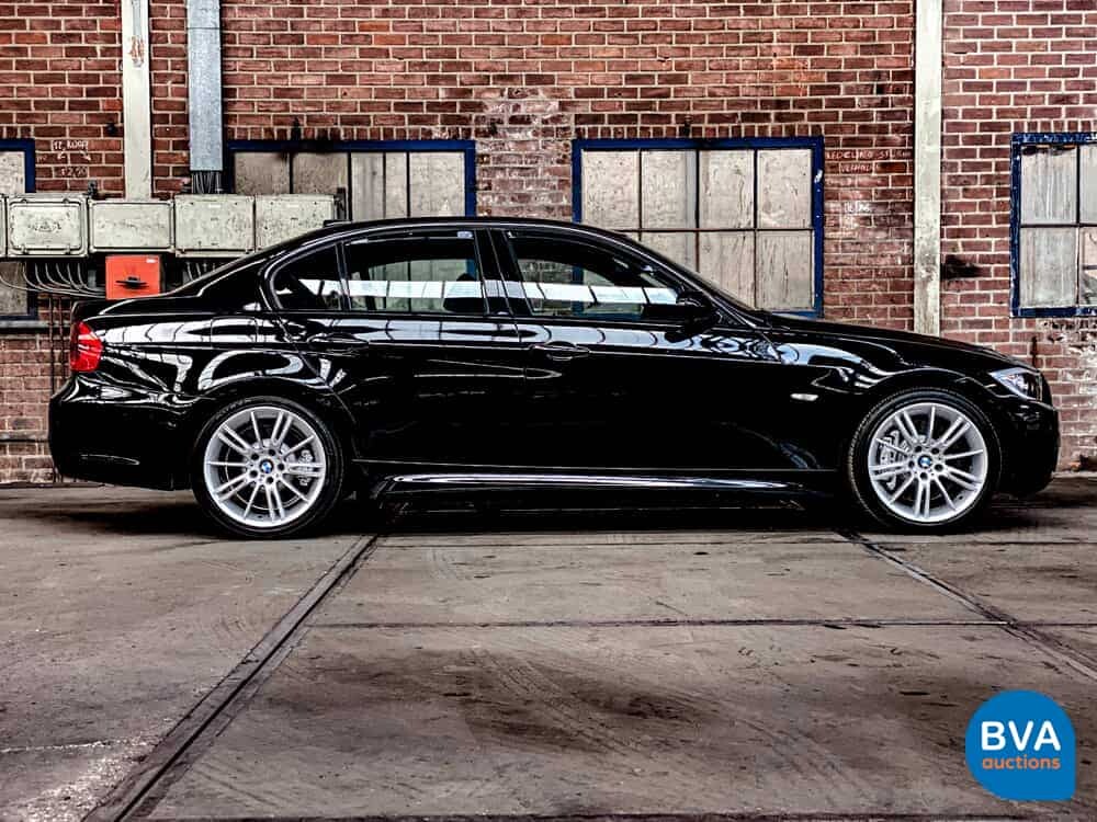 BMW 330i M-Sport Sedan Manual transmission! 272hp 3-Series 2007, H-034-JZ.