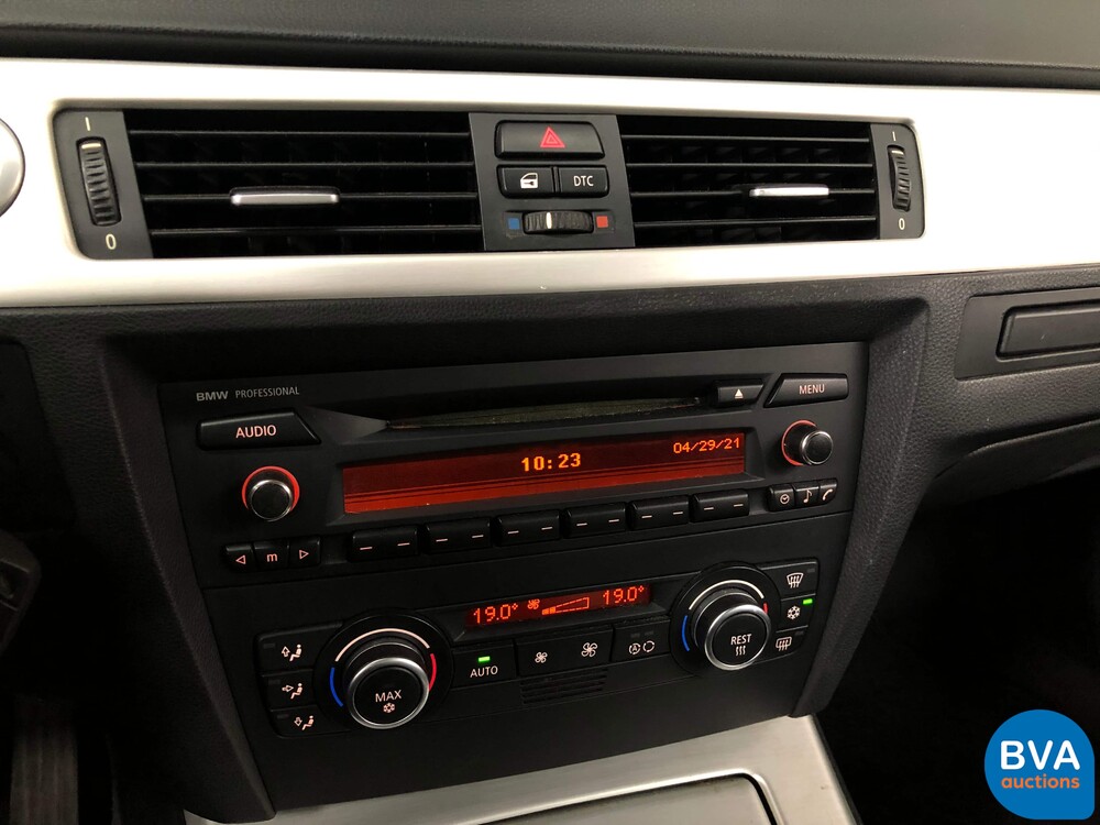 BMW 330i M-Sport Sedan Manual transmission! 272hp 3-Series 2007, H-034-JZ.