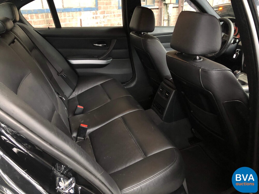 BMW 330i M-Sport Sedan Manual transmission! 272hp 3-Series 2007, H-034-JZ.