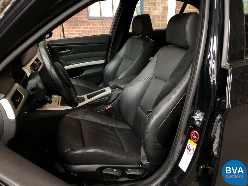 BMW 330i M-Sport Sedan Manual transmission! 272hp 3-Series 2007, H-034-JZ.