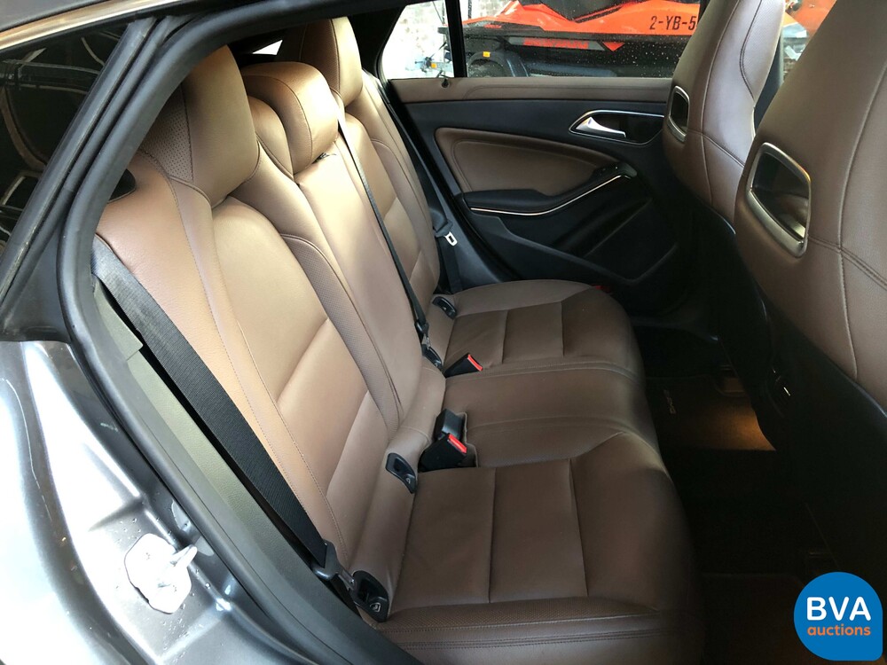 Mercedes-Benz CLA45 AMG Shooting Brake 4Matic 380hp 2015.