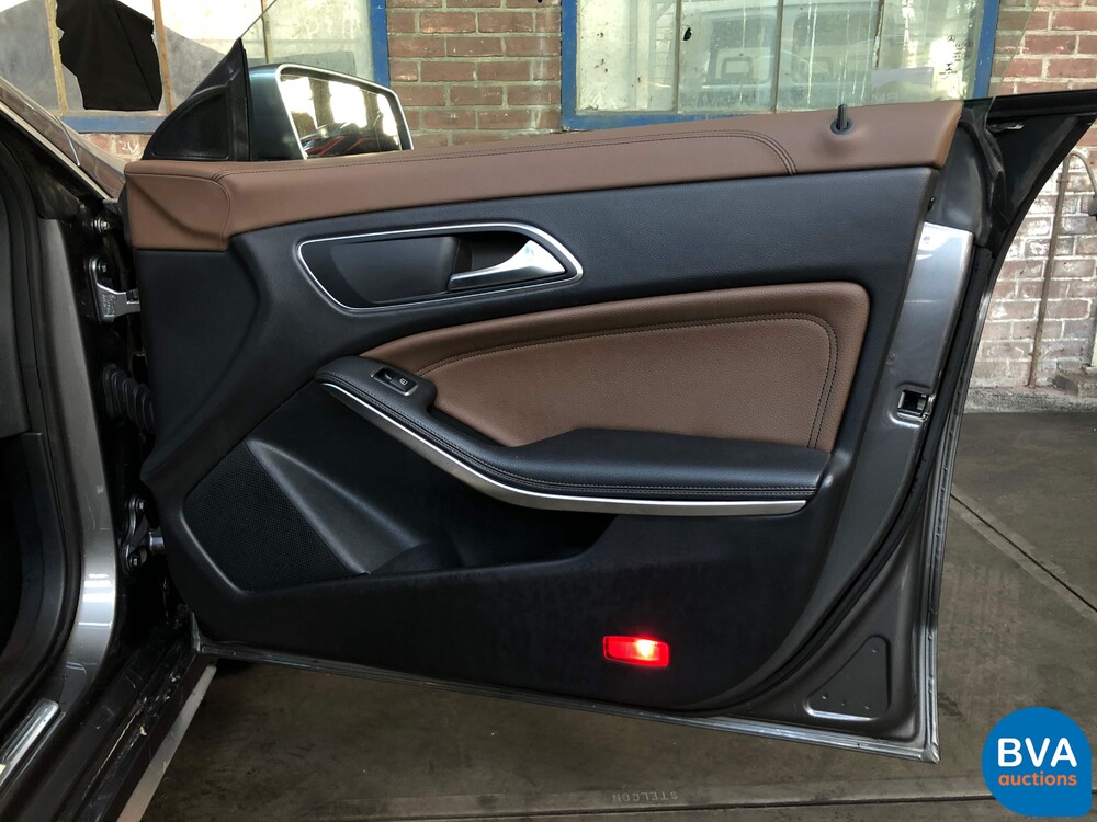 Mercedes-Benz CLA45 AMG Shooting Brake 4Matic 380hp 2015.