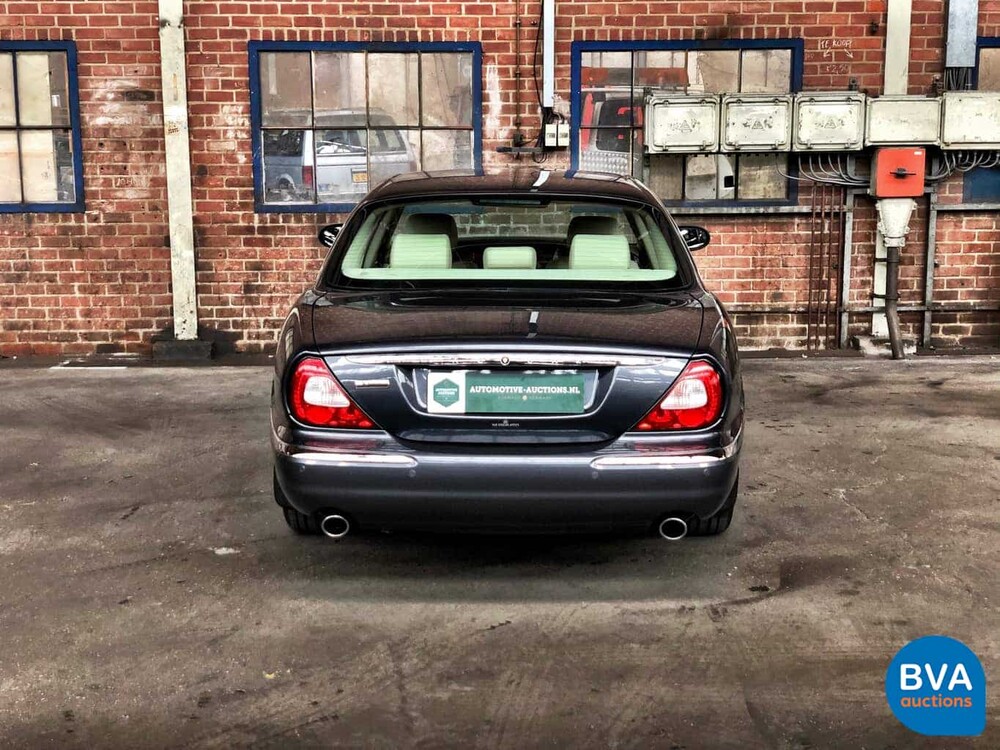 Jaguar XJ6 L 3.0 V6 Executive LWB 238hp 2005, H-738-NT.