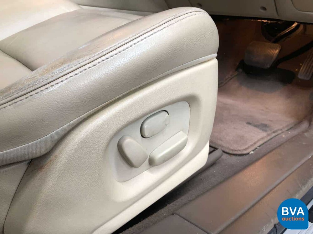 Jaguar XJ6 L 3.0 V6 Executive LWB 238hp 2005, H-738-NT.