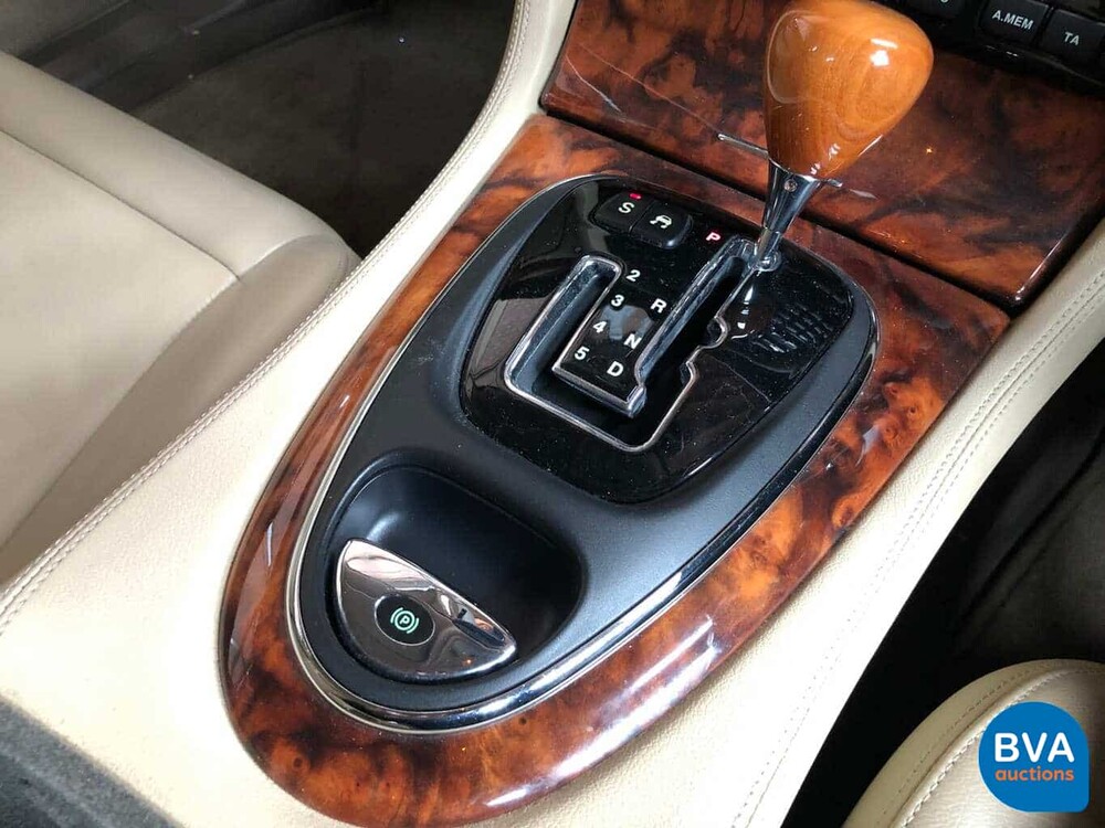 Jaguar XJ6 L 3.0 V6 Executive LWB 238hp 2005, H-738-NT.