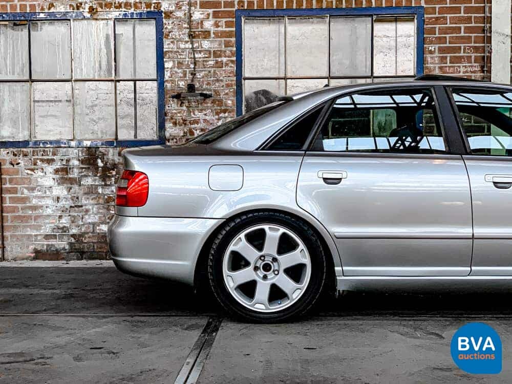 Audi S4 2.7 V6 Quattro Biturbo 265hp 2002.