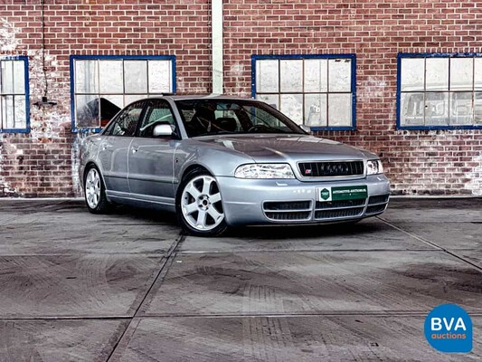 Audi S4 2.7 V6 Quattro Biturbo 265hp 2002.