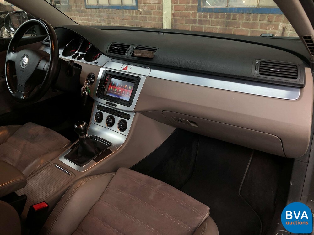 Volkswagen Passat Variant 2.0 FSI Highline 150hp 2006 -Original NL-, 79-SL-ZP.