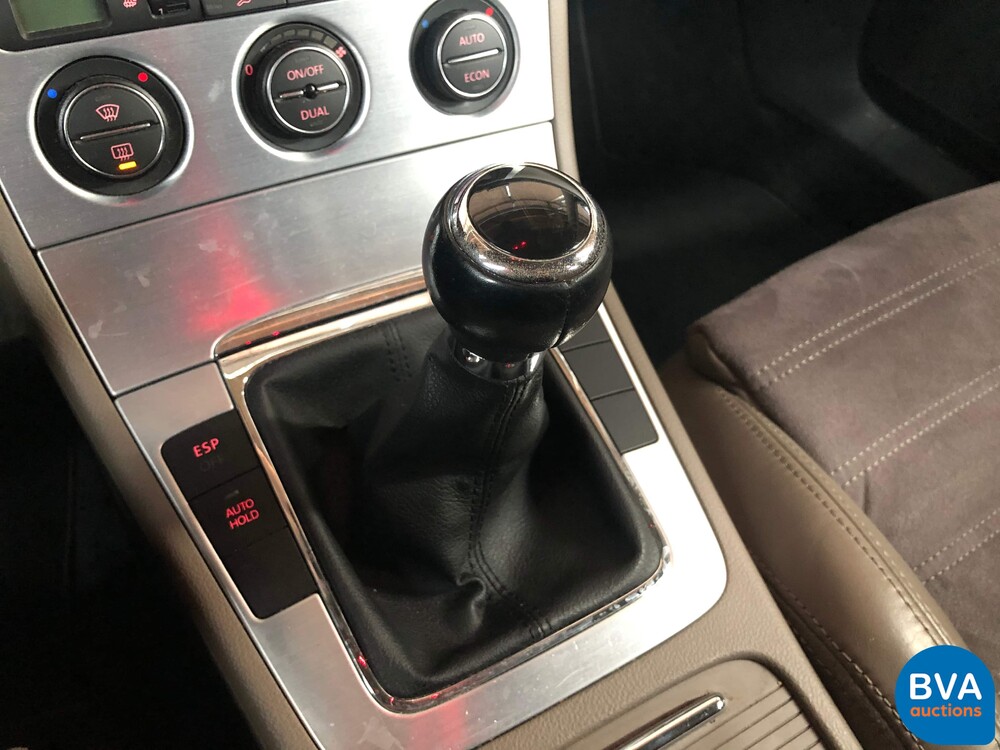 Volkswagen Passat Variant 2.0 FSI Highline 150hp 2006 -Original NL-, 79-SL-ZP.