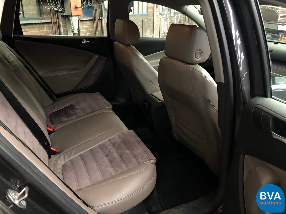 Volkswagen Passat Variant 2.0 FSI Highline 150hp 2006 -Original NL-, 79-SL-ZP.