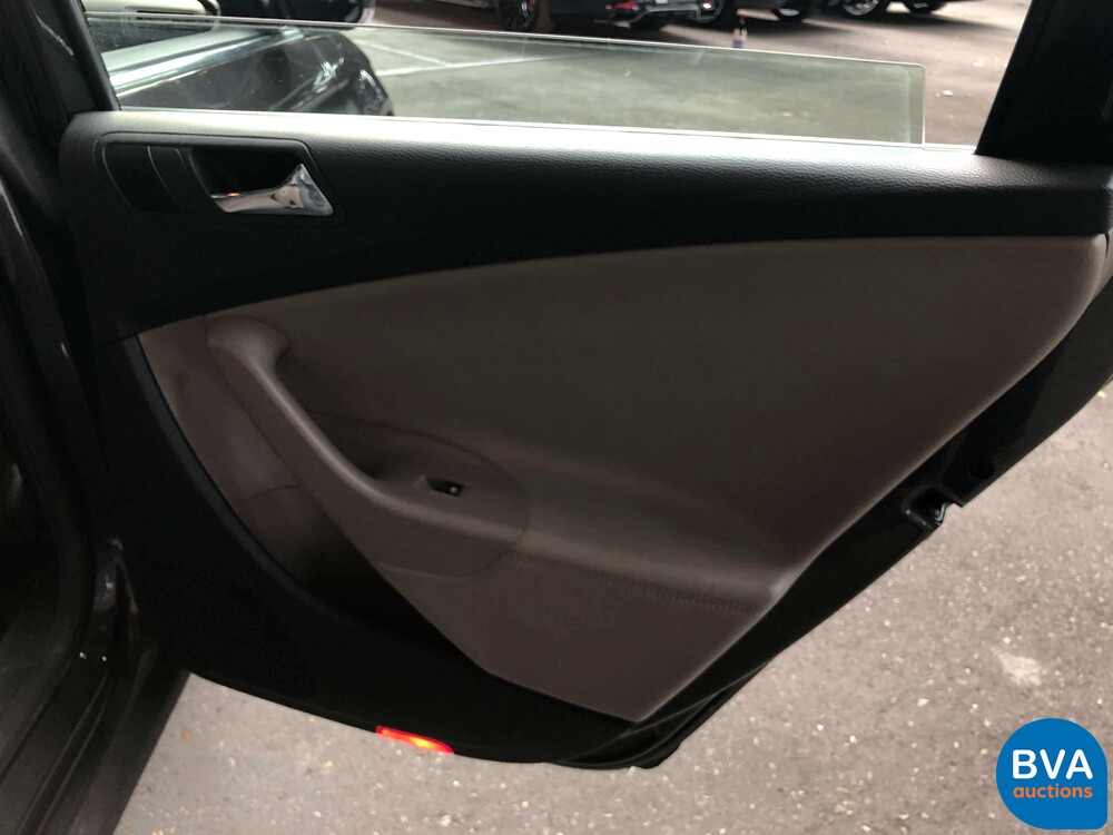 Volkswagen Passat Variant 2.0 FSI Highline 150hp 2006 -Original NL-, 79-SL-ZP.