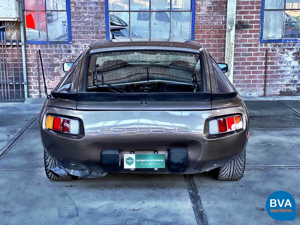 Porsche 928 5.0 V8 1984.