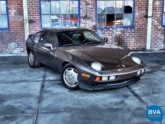 Porsche 928 5.0 V8 1984.