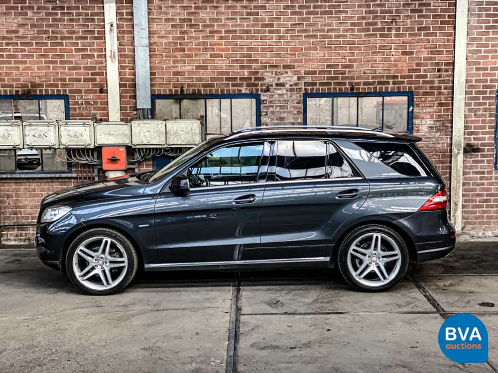 Mercedes-Benz ML-350 GRAY LICENSE PLATE BLUETEC ML-Class 4MATIC 258hp 2012, VGX-33-.