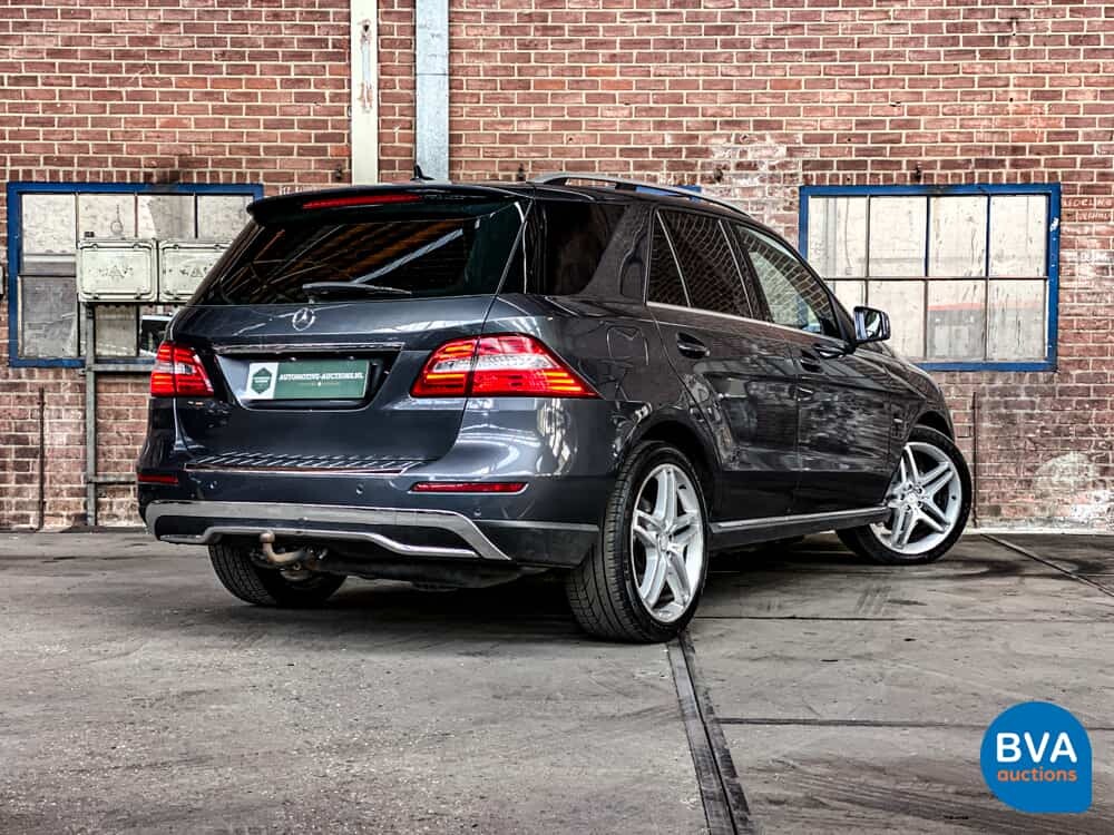 Mercedes-Benz ML-350 GRAY LICENSE PLATE BLUETEC ML-Class 4MATIC 258hp 2012, VGX-33-.