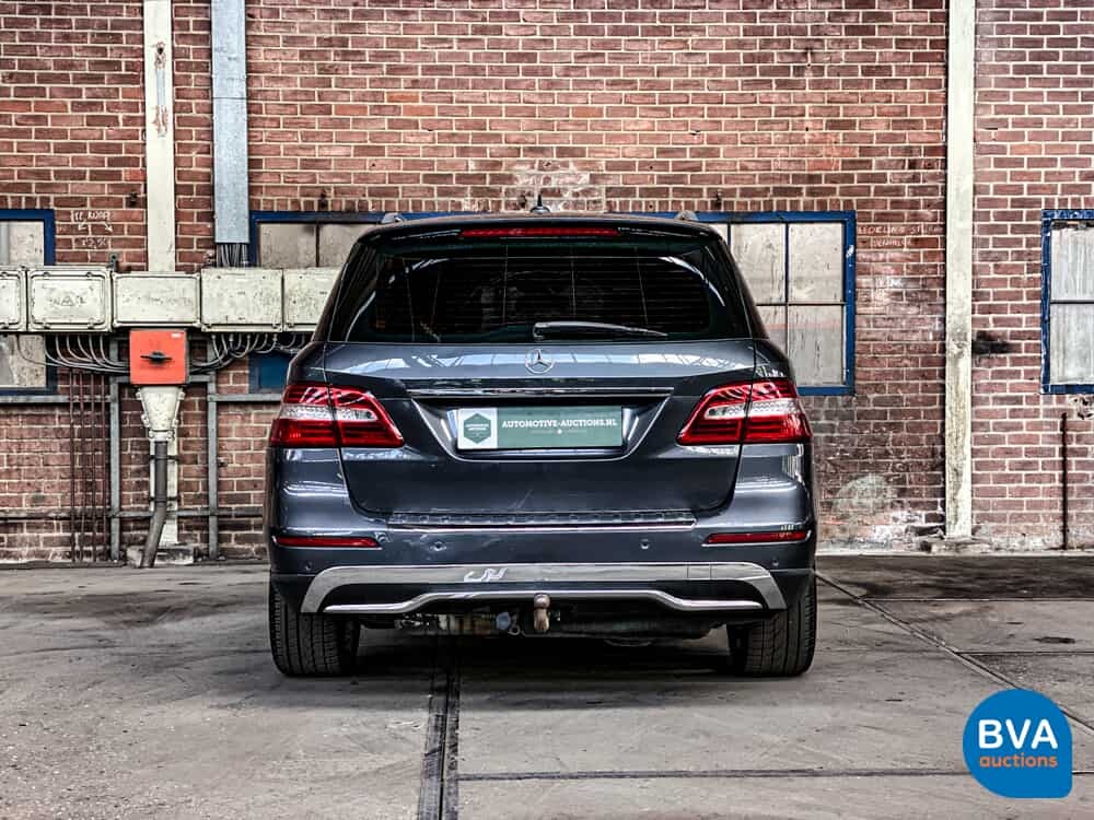 Mercedes-Benz ML-350 GRAY LICENSE PLATE BLUETEC ML-Class 4MATIC 258hp 2012, VGX-33-.