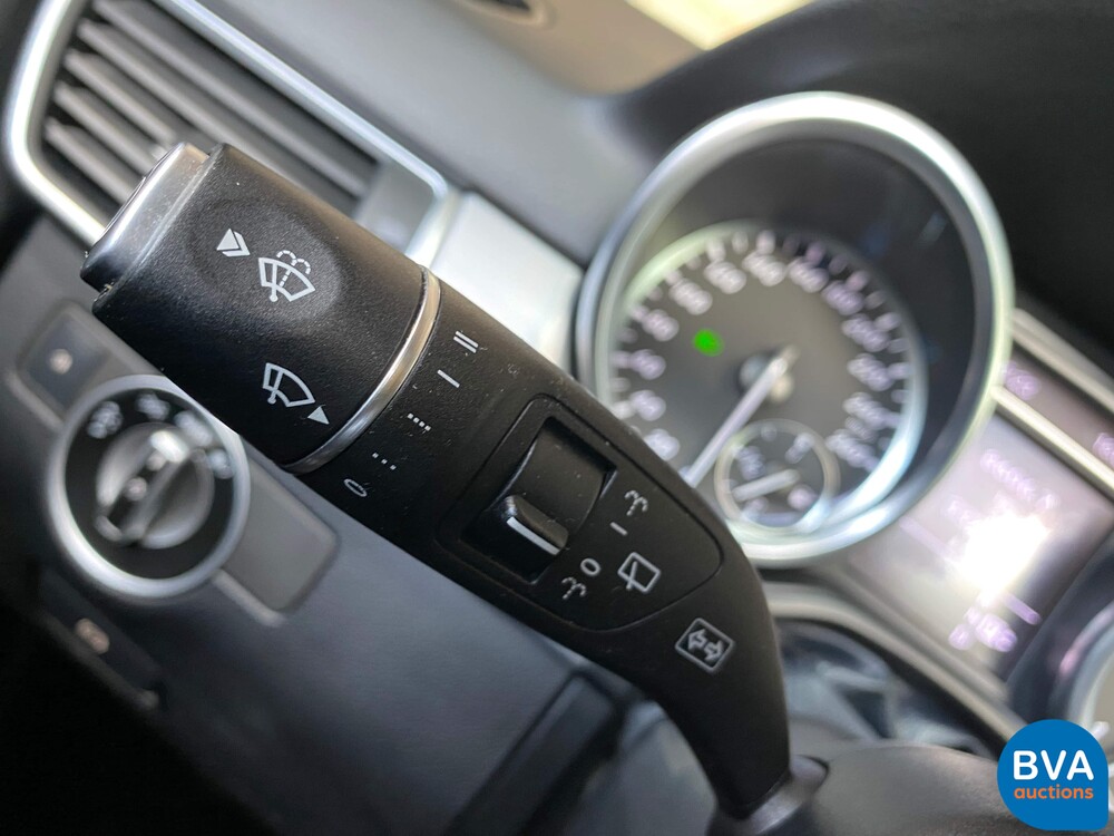 Mercedes-Benz ML-350 GRAY LICENSE PLATE BLUETEC ML-Class 4MATIC 258hp 2012, VGX-33-.