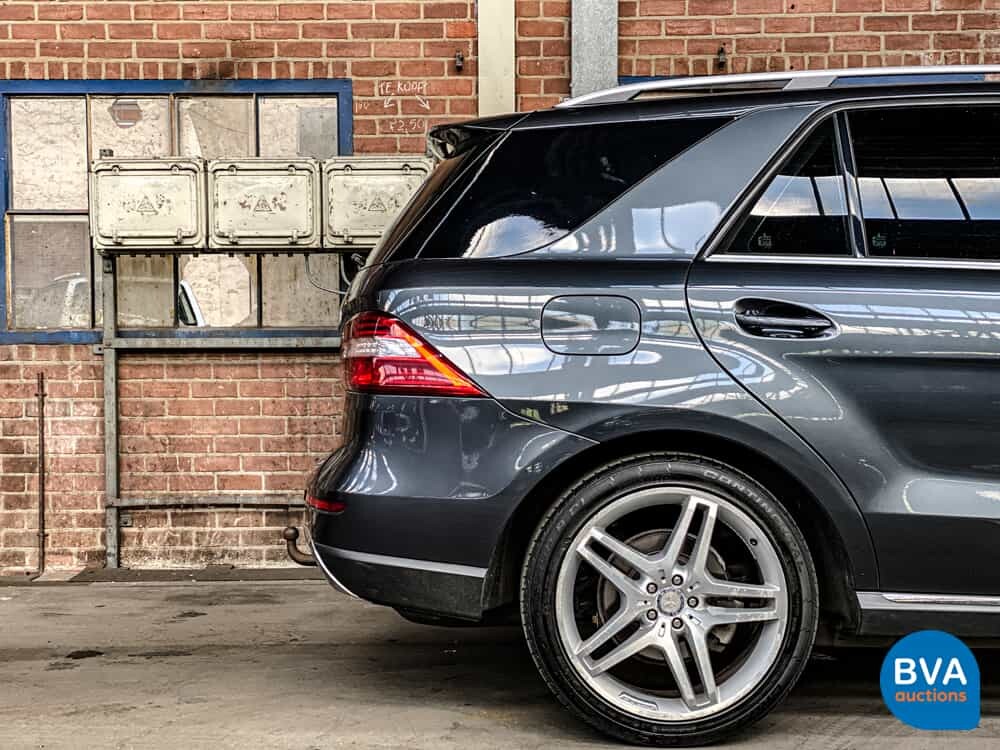 Mercedes-Benz ML-350 GRAY LICENSE PLATE BLUETEC ML-Class 4MATIC 258hp 2012, VGX-33-.