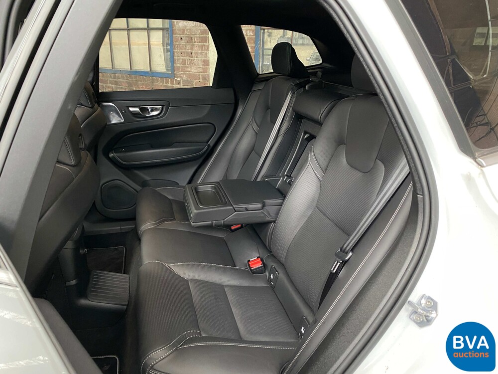 Volvo XC60 T8 Twin Engine AWD R-Design 390hp 2019 ORG-NL, XT-331-P.