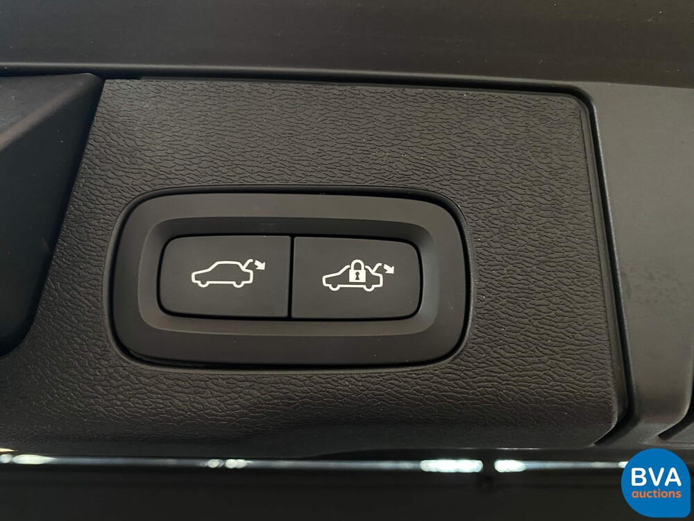 Volvo XC60 T8 Twin Engine AWD R-Design 390hp 2019 ORG-NL, XT-331-P.